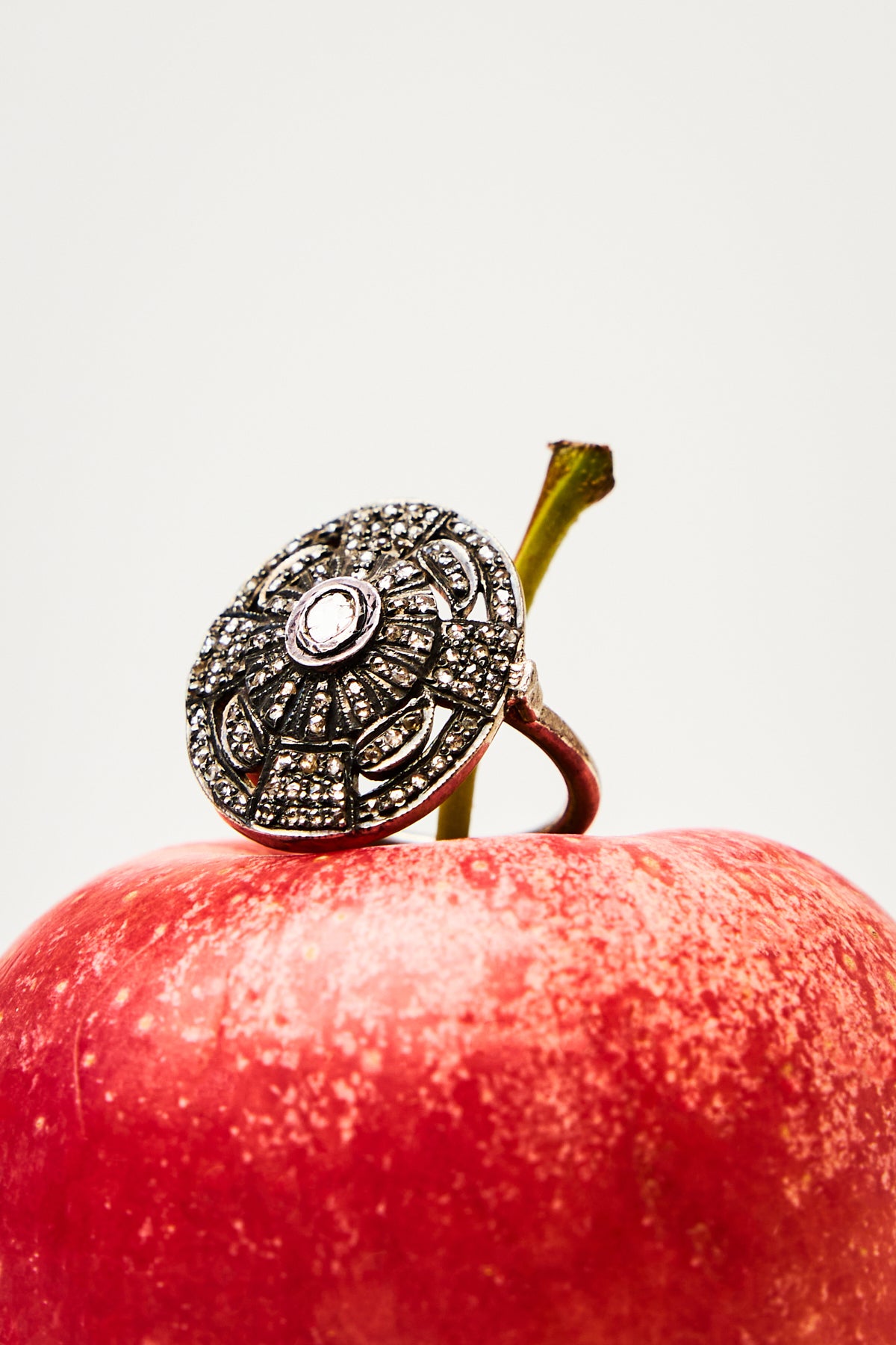 Diamond Pavé Medallion Ring