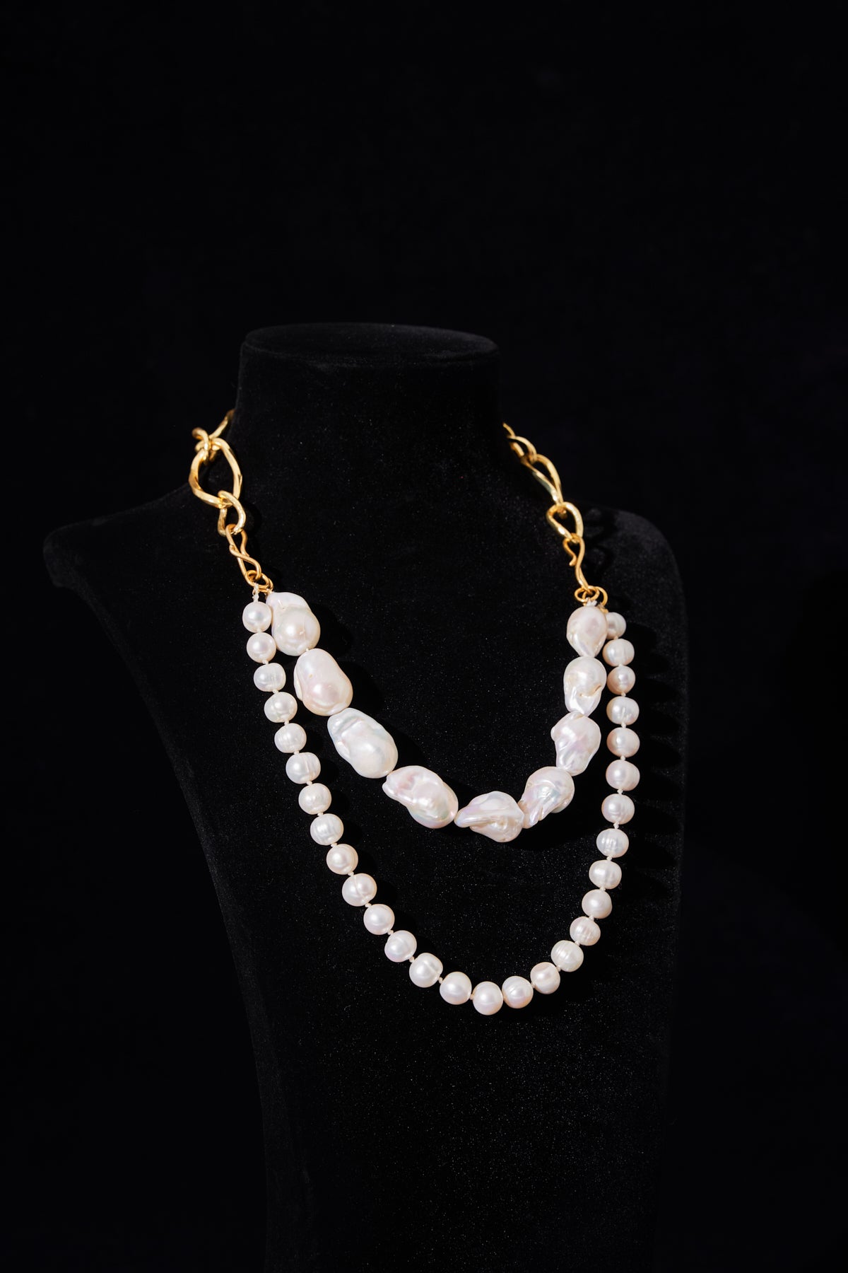 Double-Strand Pearl Necklace with Gold Chain