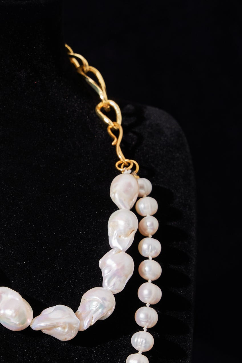 Double-Strand Pearl Necklace with Gold Chain