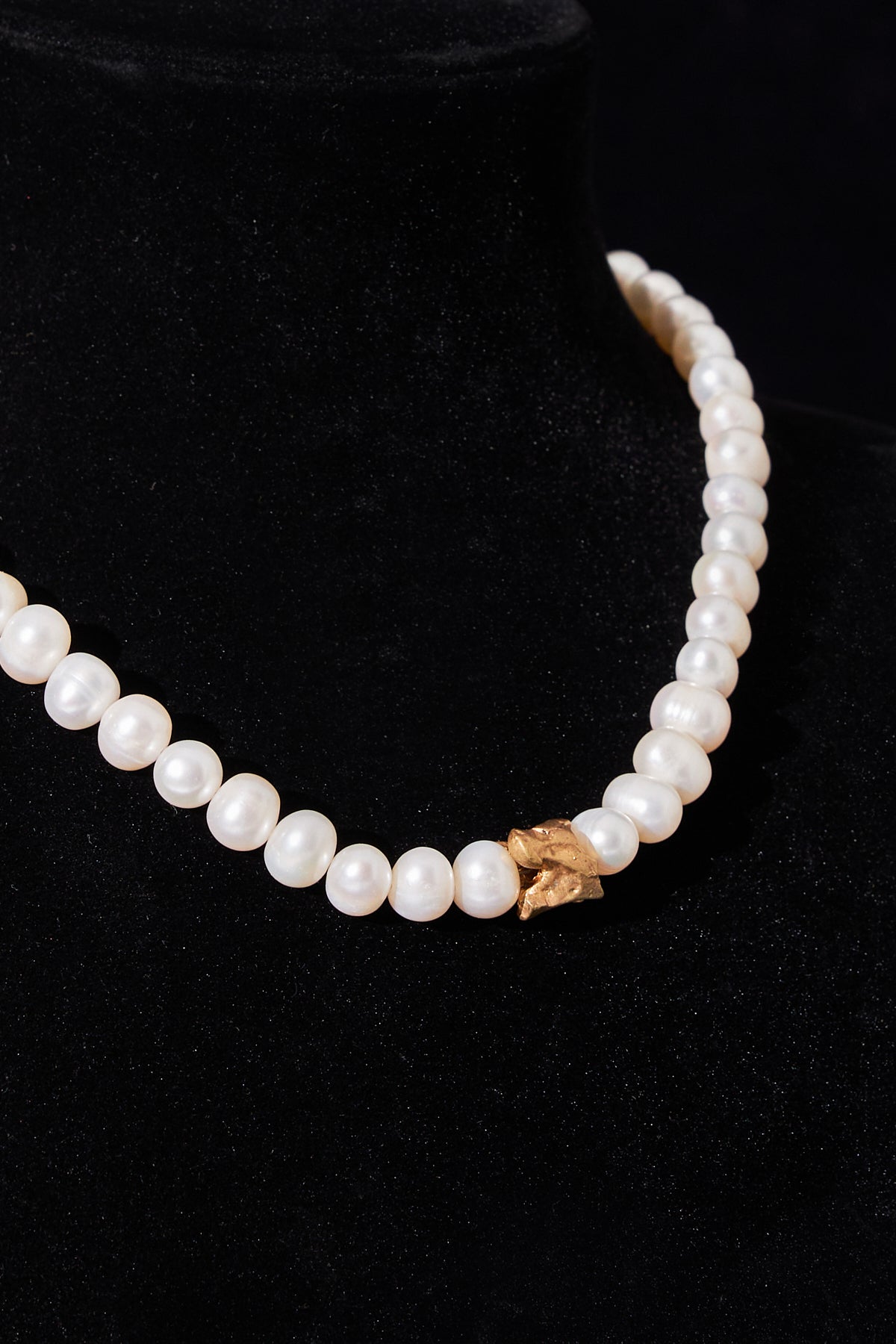 Pearl Necklace with Gold Accent