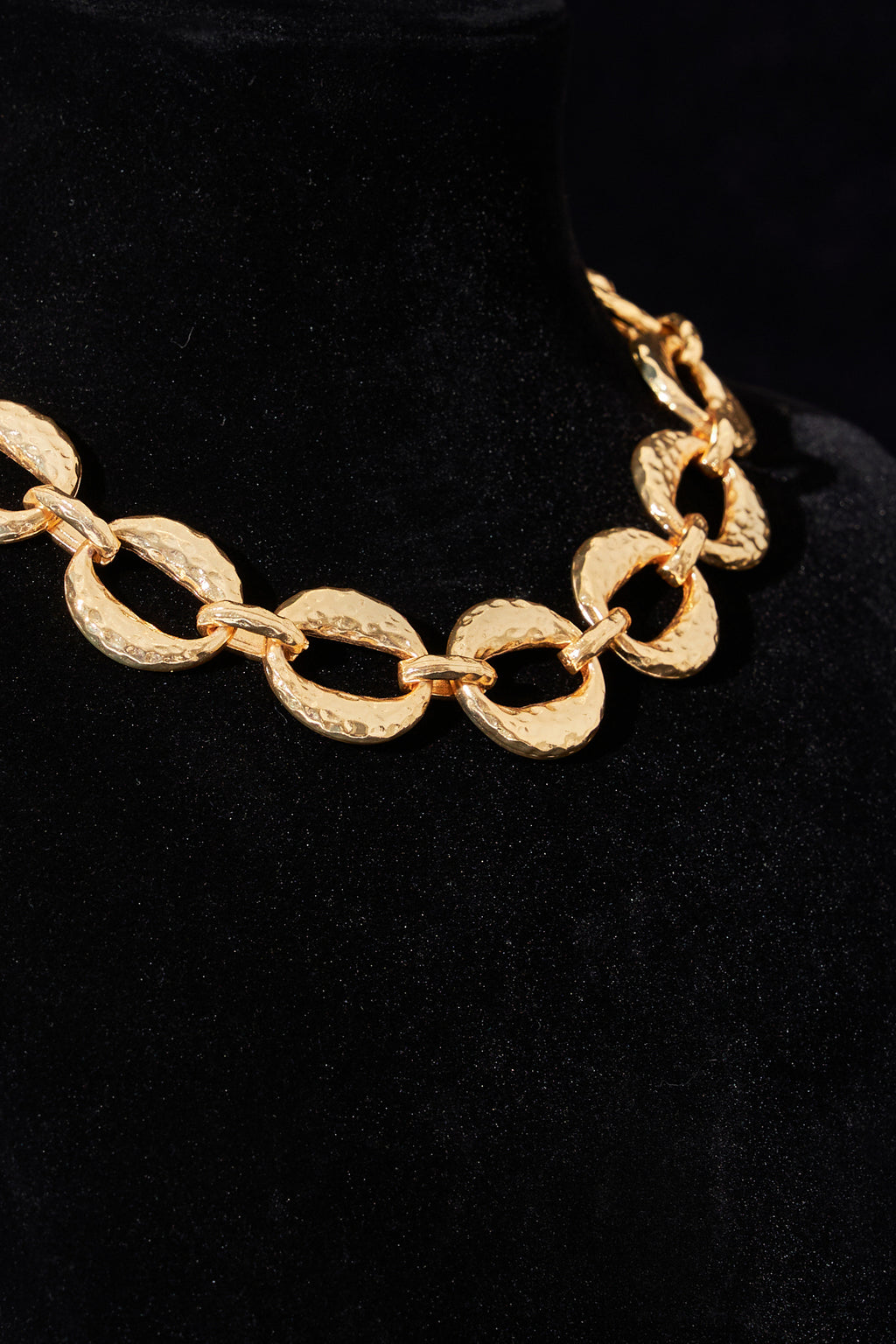 Hammered Oval-Link Chain Necklace