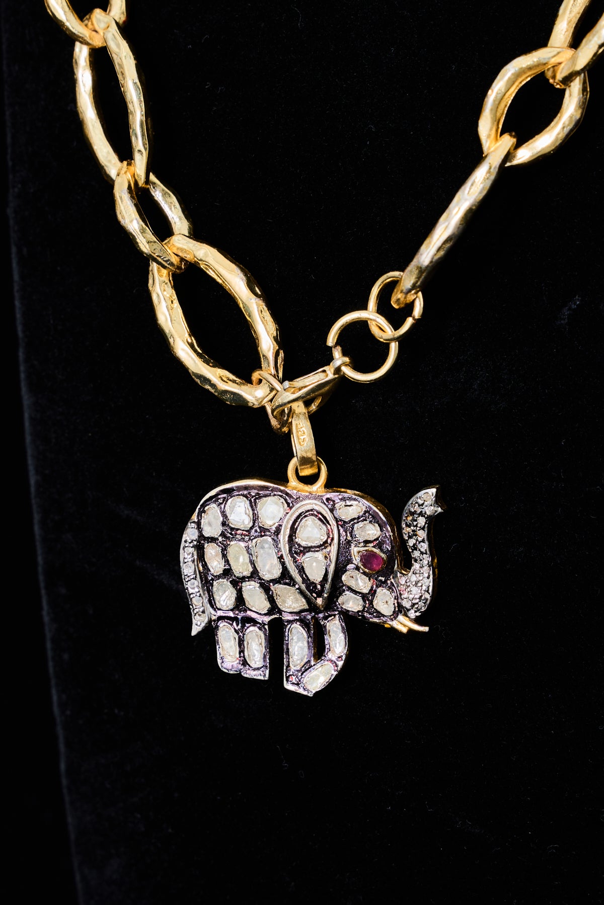 Rose-cut Diamond Elephant Necklace