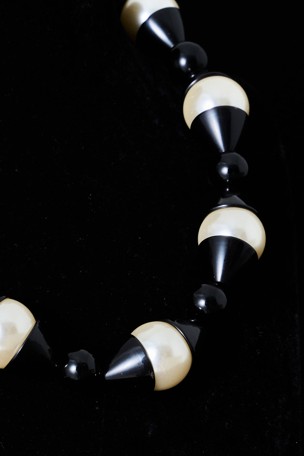 Pearl & Onyx Large Bead Necklace