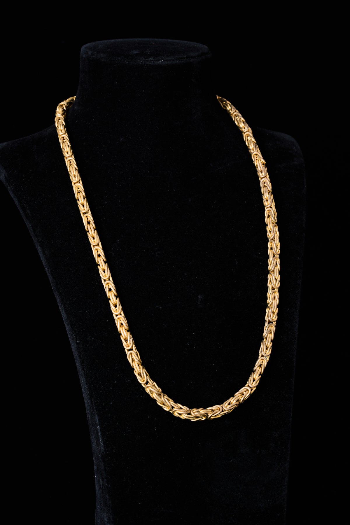 Vintage Interlocking Chain