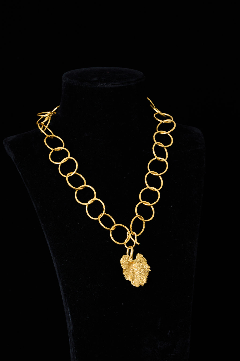 Large Link Necklace with Leaf Motif