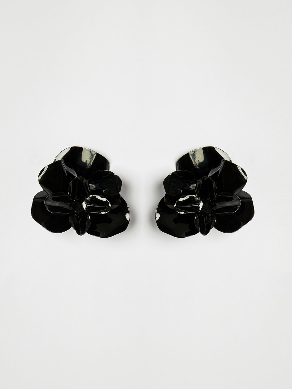 Glossy Black Flower Earrings