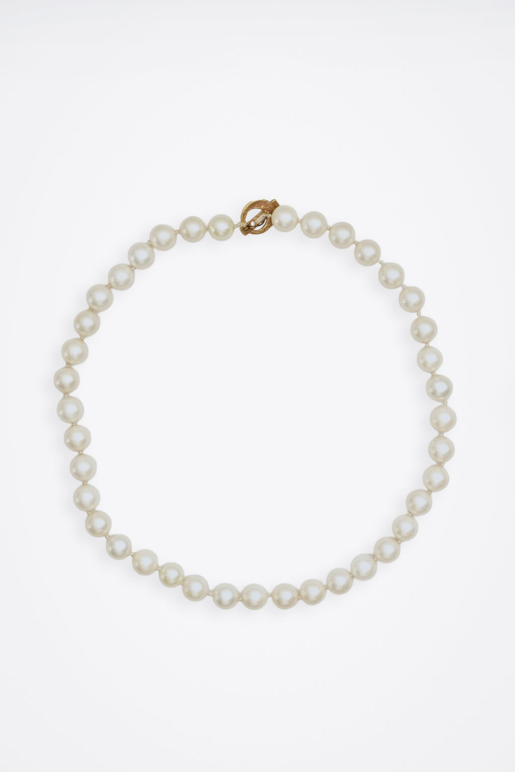 Classic Pearl Necklace