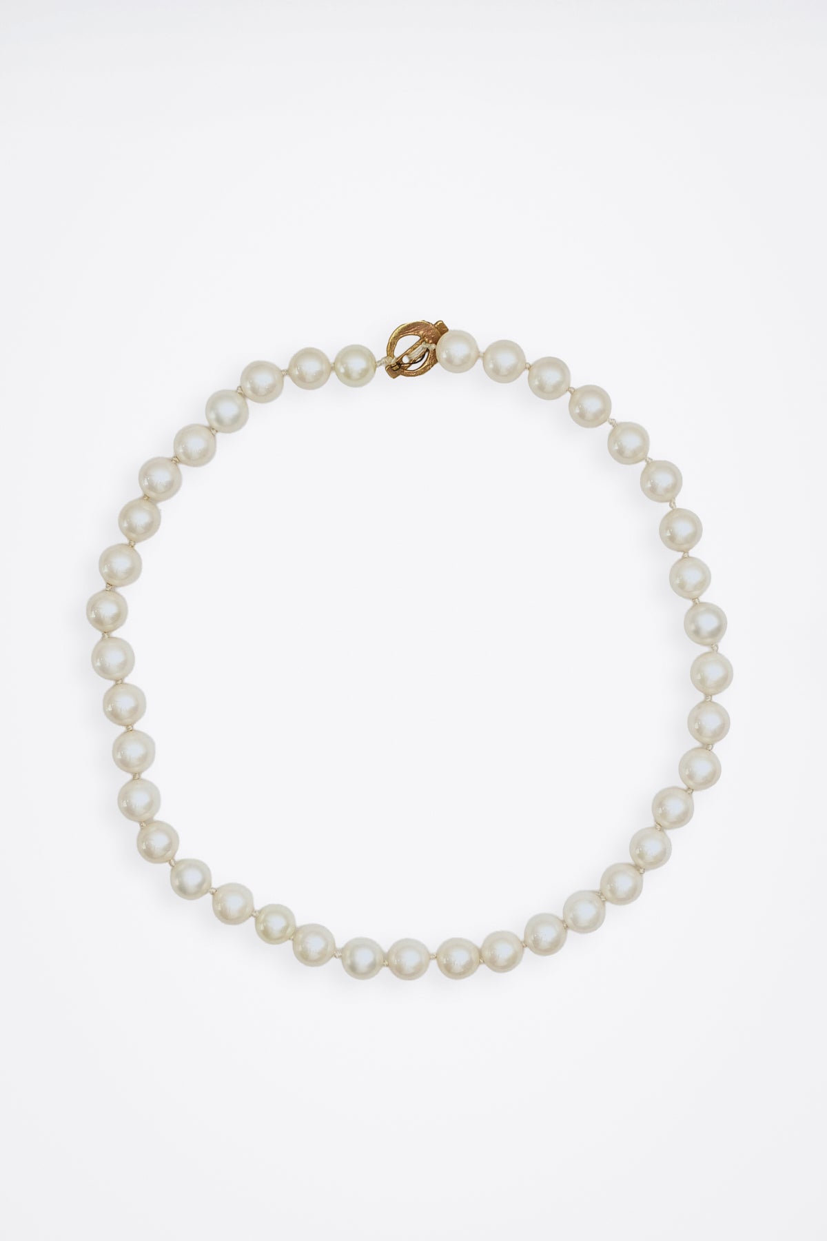 Classic Pearl Necklace
