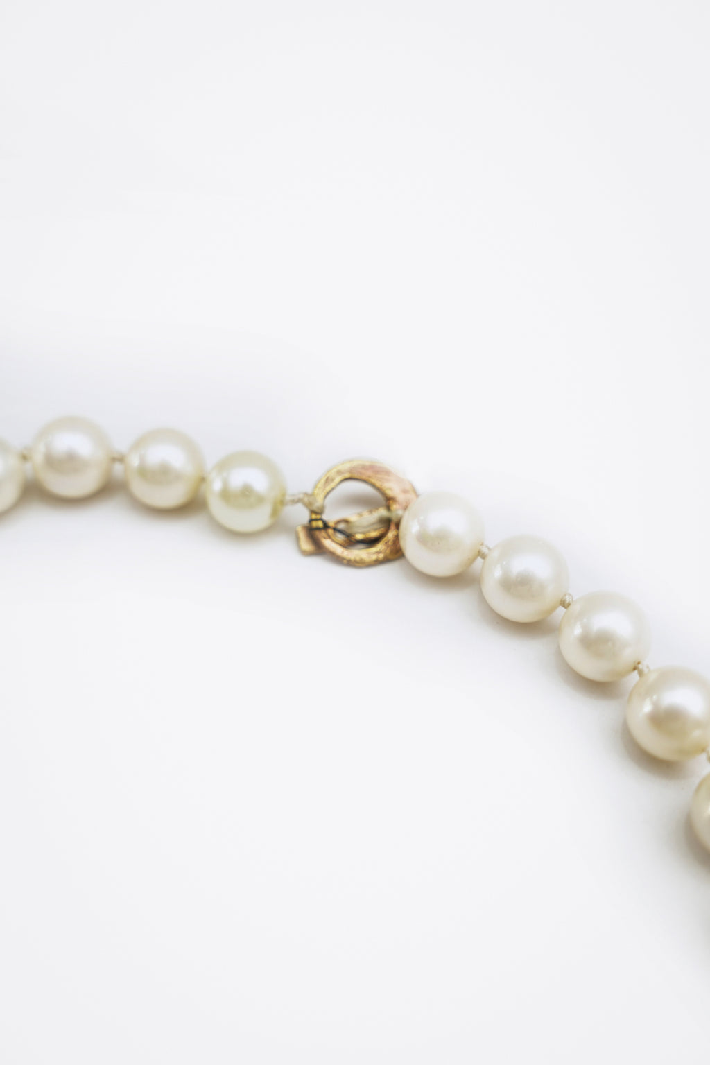 Classic Pearl Necklace