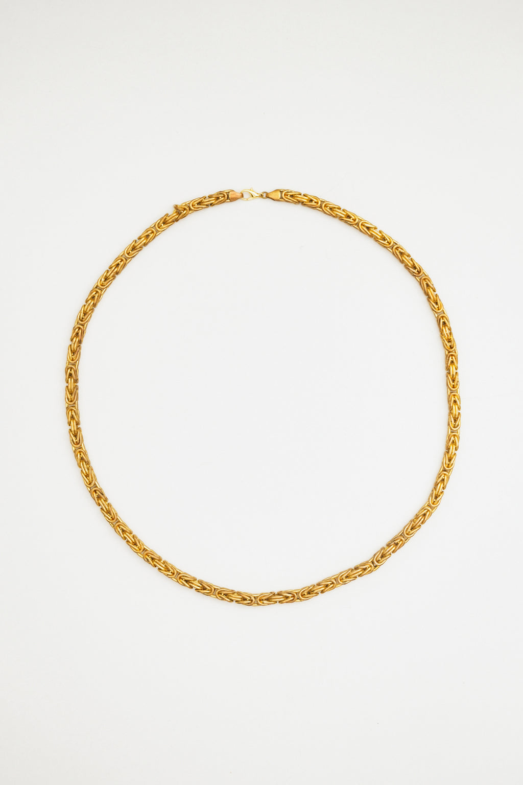 Interlocking Golden Chain Necklace