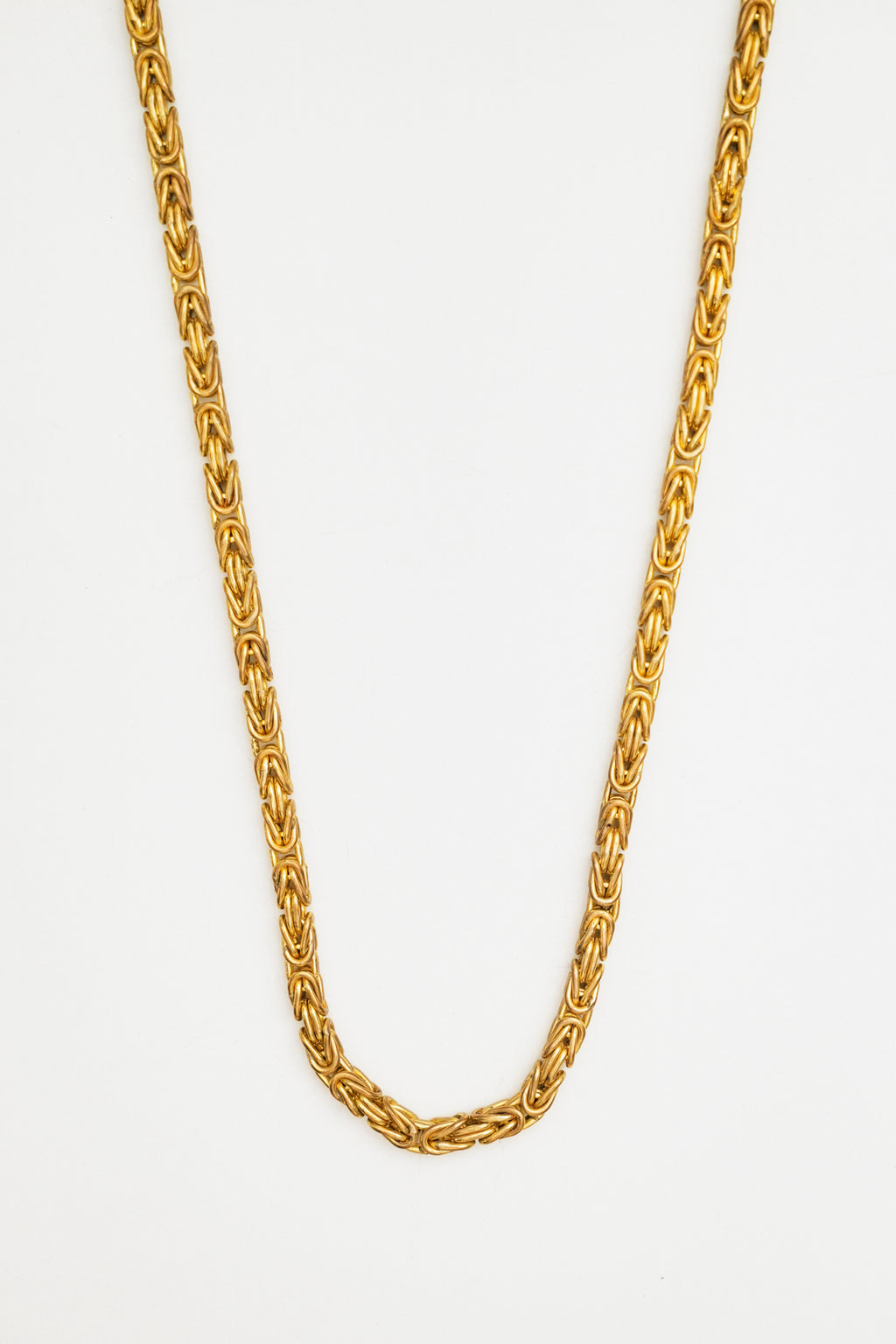 Interlocking Golden Chain Necklace