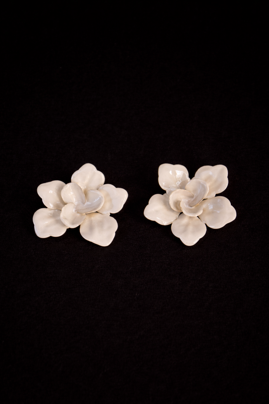 Glossy Cream Flower Earrings