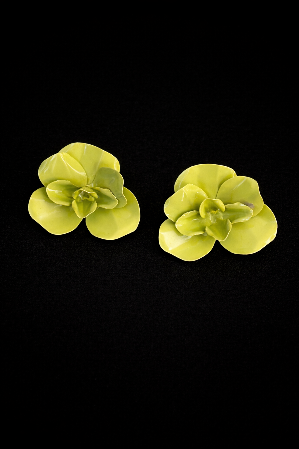 Pistachio Glossy Flower Earrings