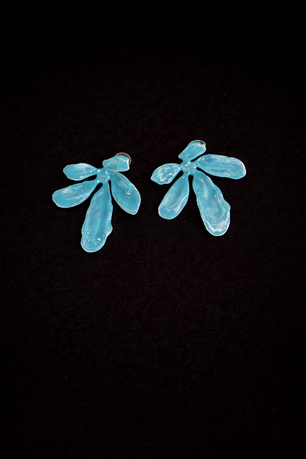 Glossy Turquoise Flower Earrings