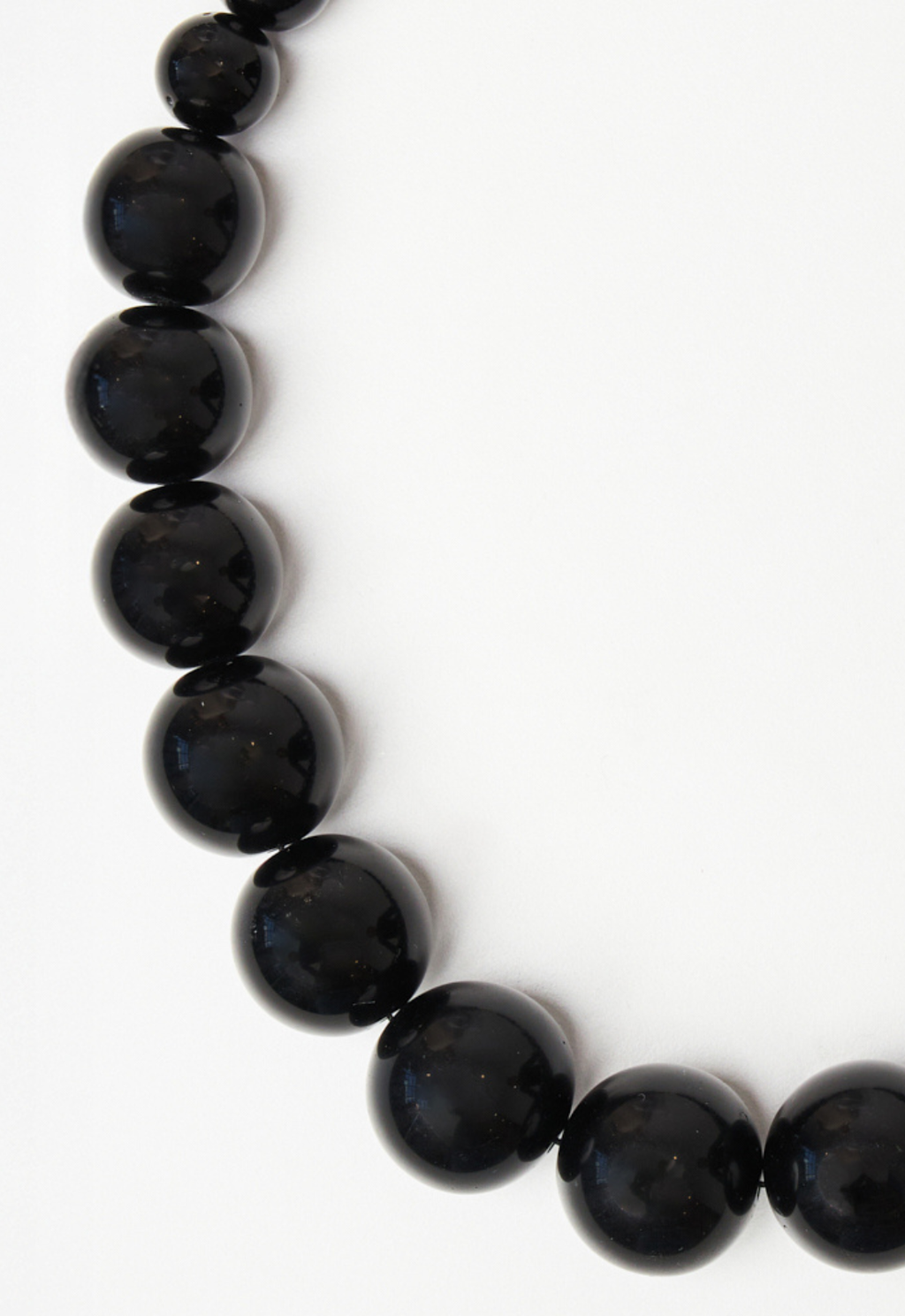 Graduated Onyx Bead Necklace